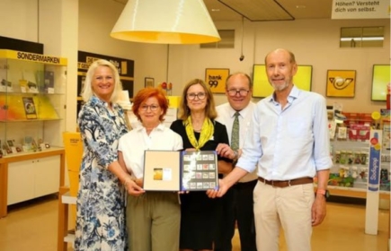 Philatelietag in Weiz - Präsentation der Jahresmarke 2025 des Rotary Club Weiz